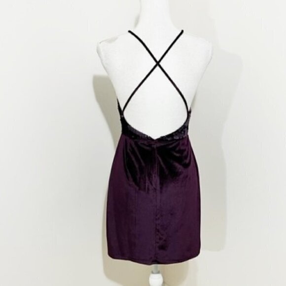 Tobi Purple Halter Sequin Velvet Wrap Dress - Picture 4 of 6